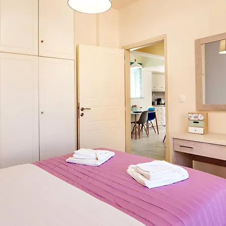 Melina Apartment *